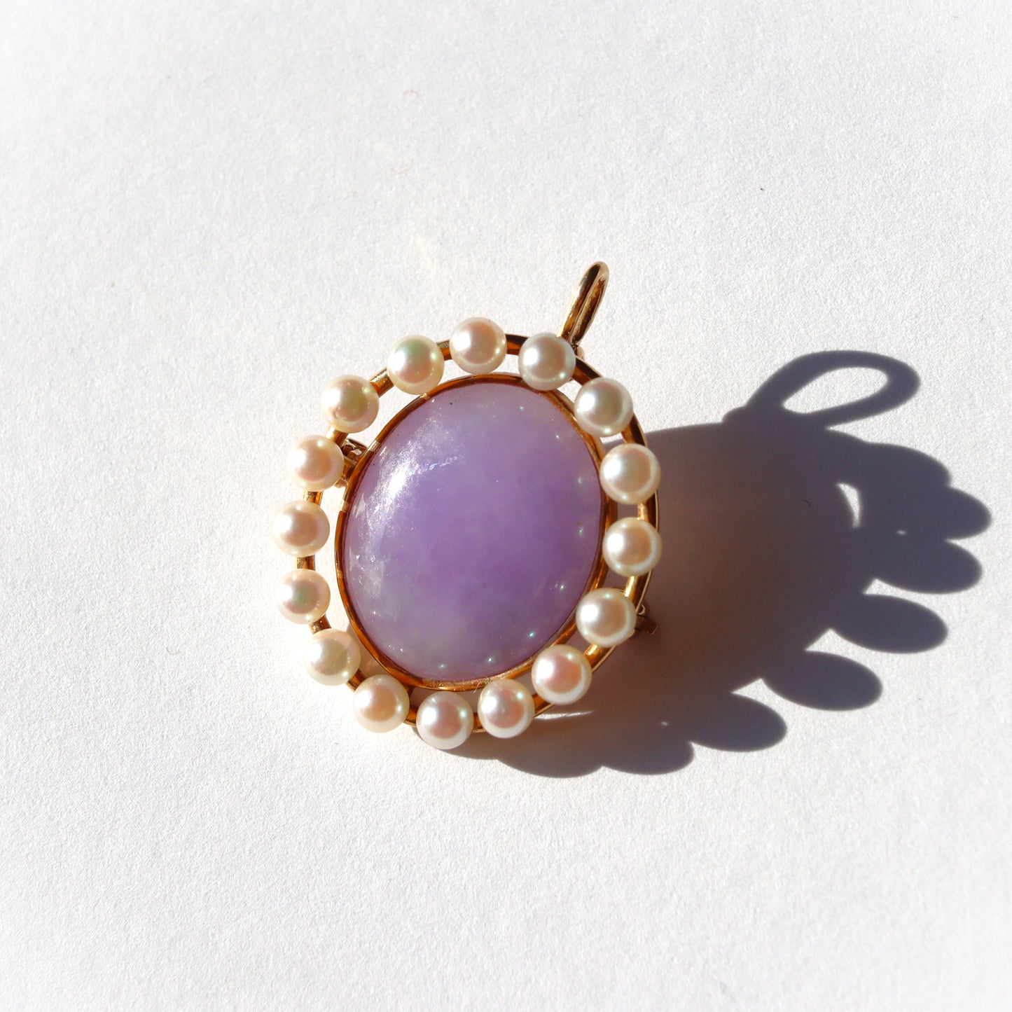 Vintage 14k Gold Estate Chinese Lavender Jade and Pearl Halo Pendant Brooch
