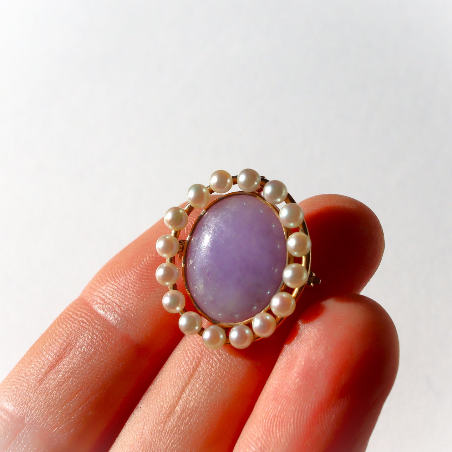 Vintage 14k Gold Estate Chinese Lavender Jade and Pearl Halo Pendant Brooch
