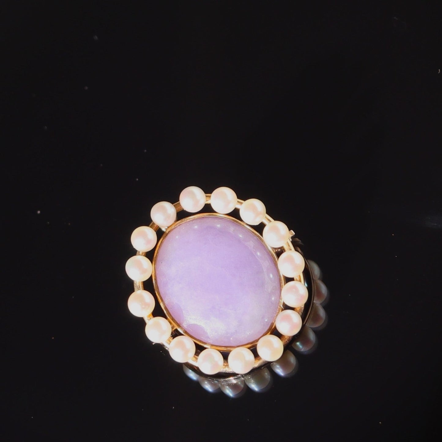 Vintage 14k Gold Estate Chinese Lavender Jade and Pearl Halo Pendant Brooch