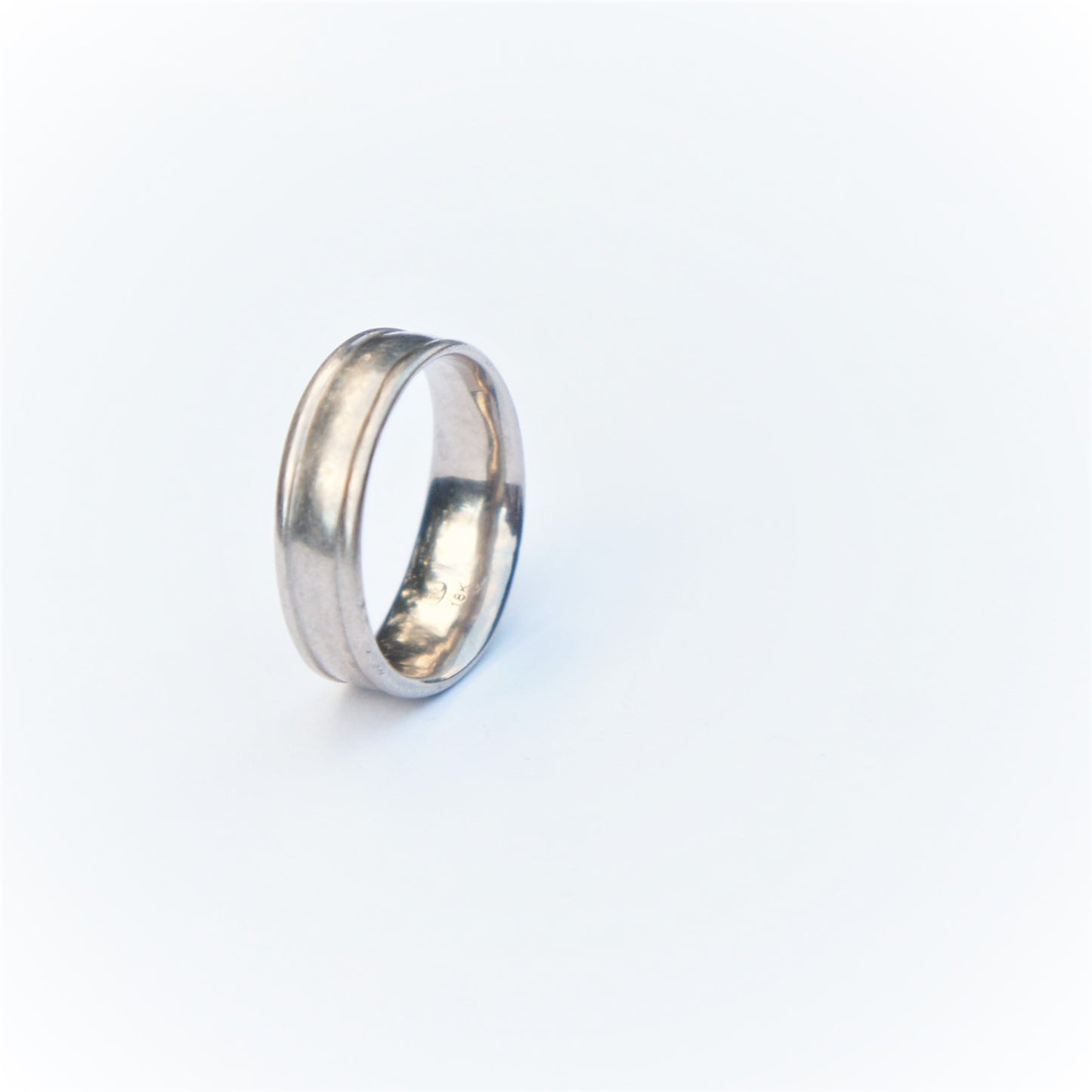 Estate Studio Artisan Contemporary 18k White Gold Itali Lambertini Ring Band sz