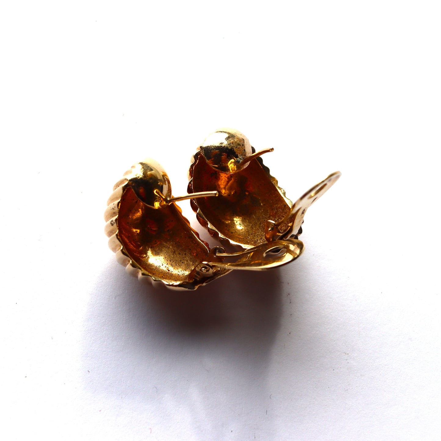 Estate Pair 14k Gold Stylized Shell Pierced Hinged Back Semi Hoop Earrings