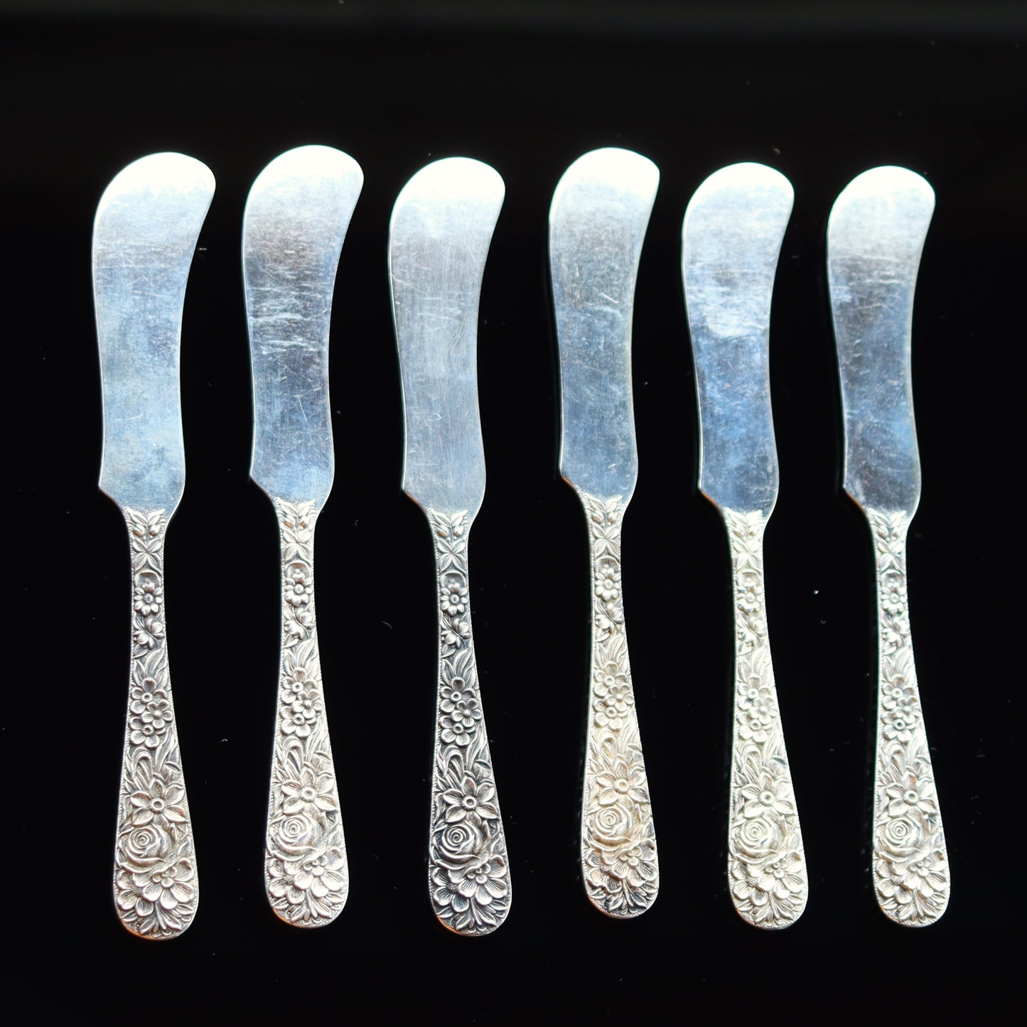 6 Vtg S Kirk & Son Sterling Silver Butter Cheese Knives Repousse Pattern 5.25"