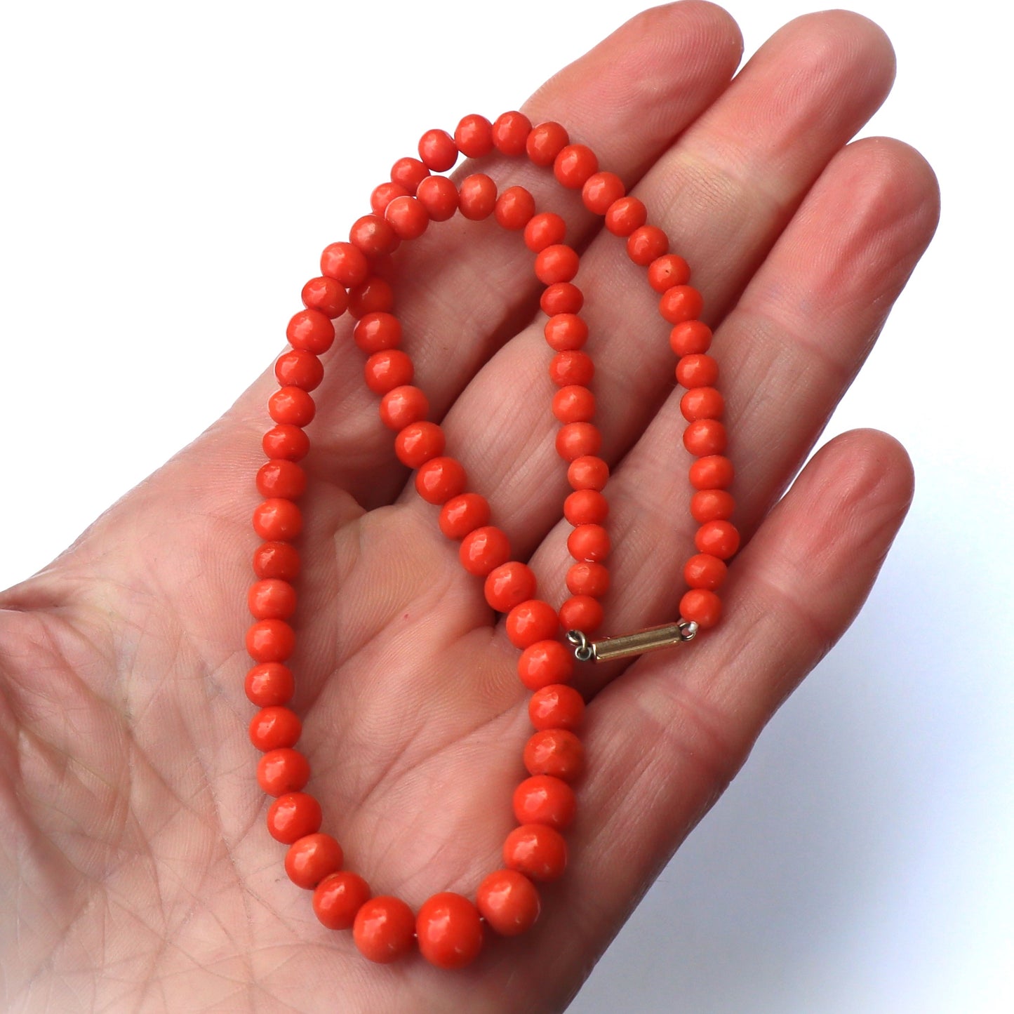 Victorian c1900 Classic Graduated Mediterranean Coral Bead Necklace Rose Gold Clasp