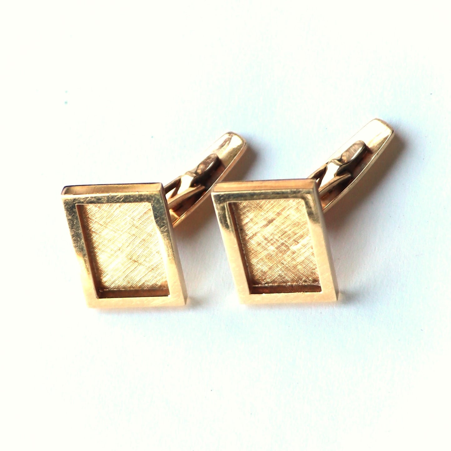 Continental 585 Yellow Gold Florentine Rectangular Mid Century Modern Cufflinks