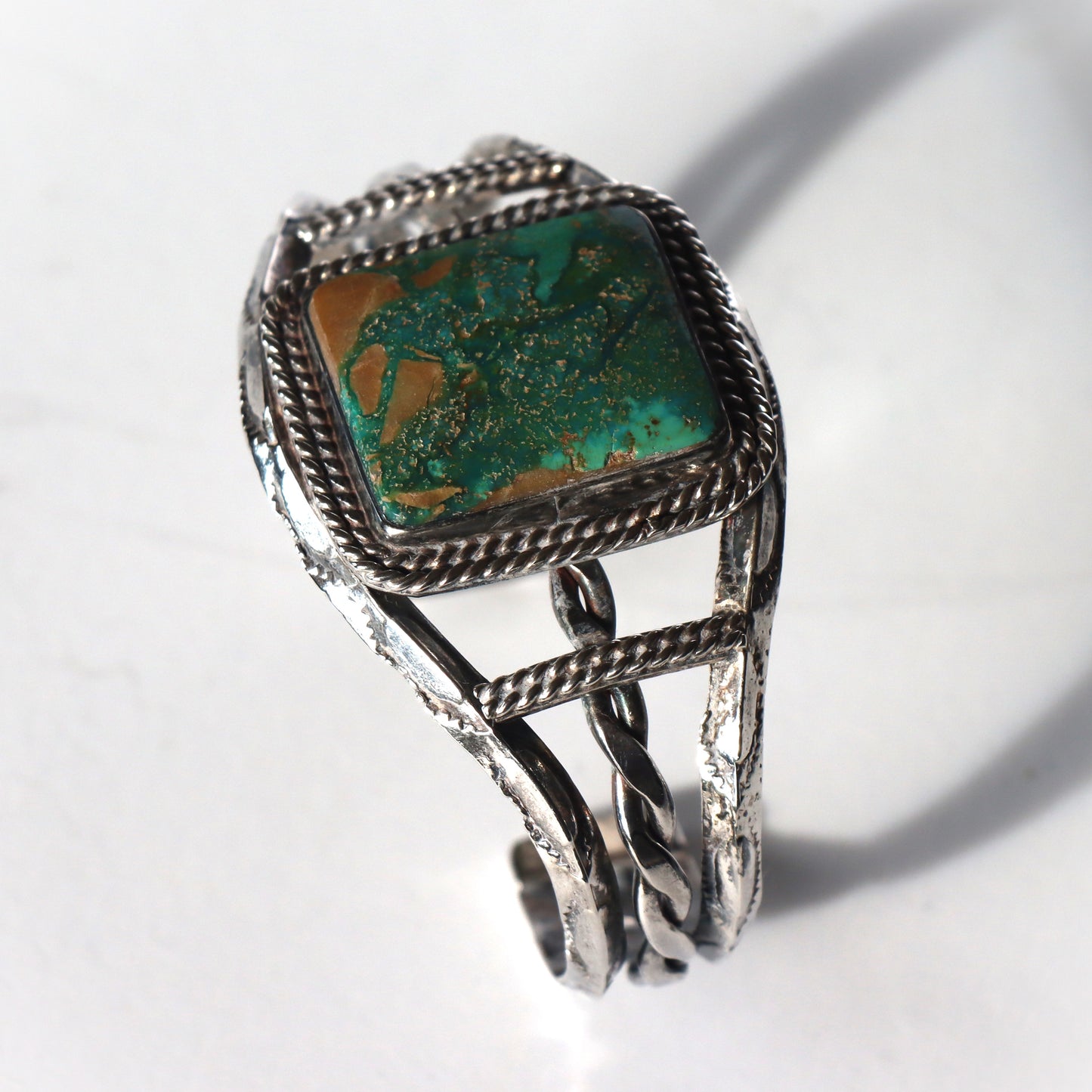 Gorgeous Vintage Navajo Sterling Silver Sand Cast Twist Turquoise Cuff Bracelet