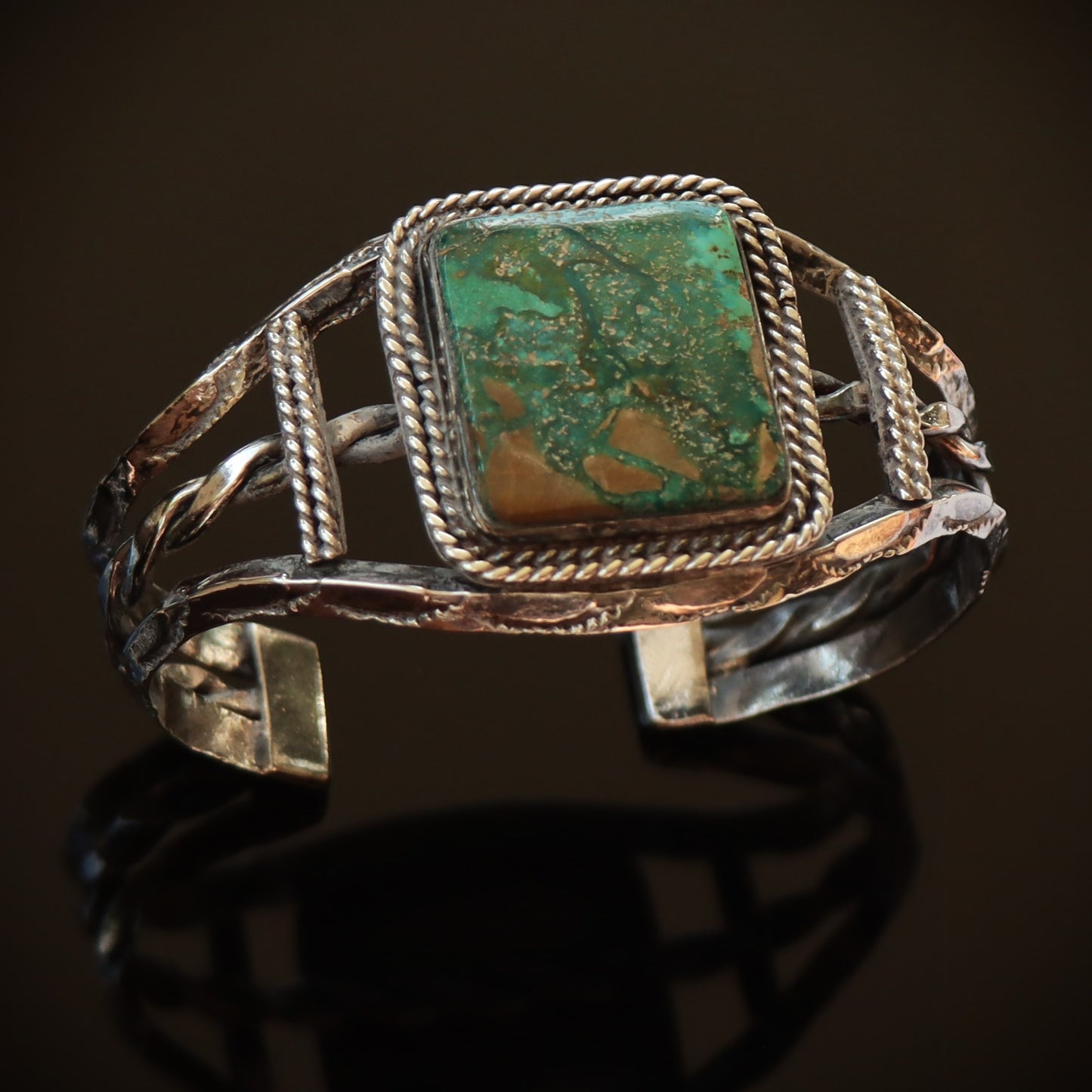 Gorgeous Vintage Navajo Sterling Silver Sand Cast Twist Turquoise Cuff Bracelet