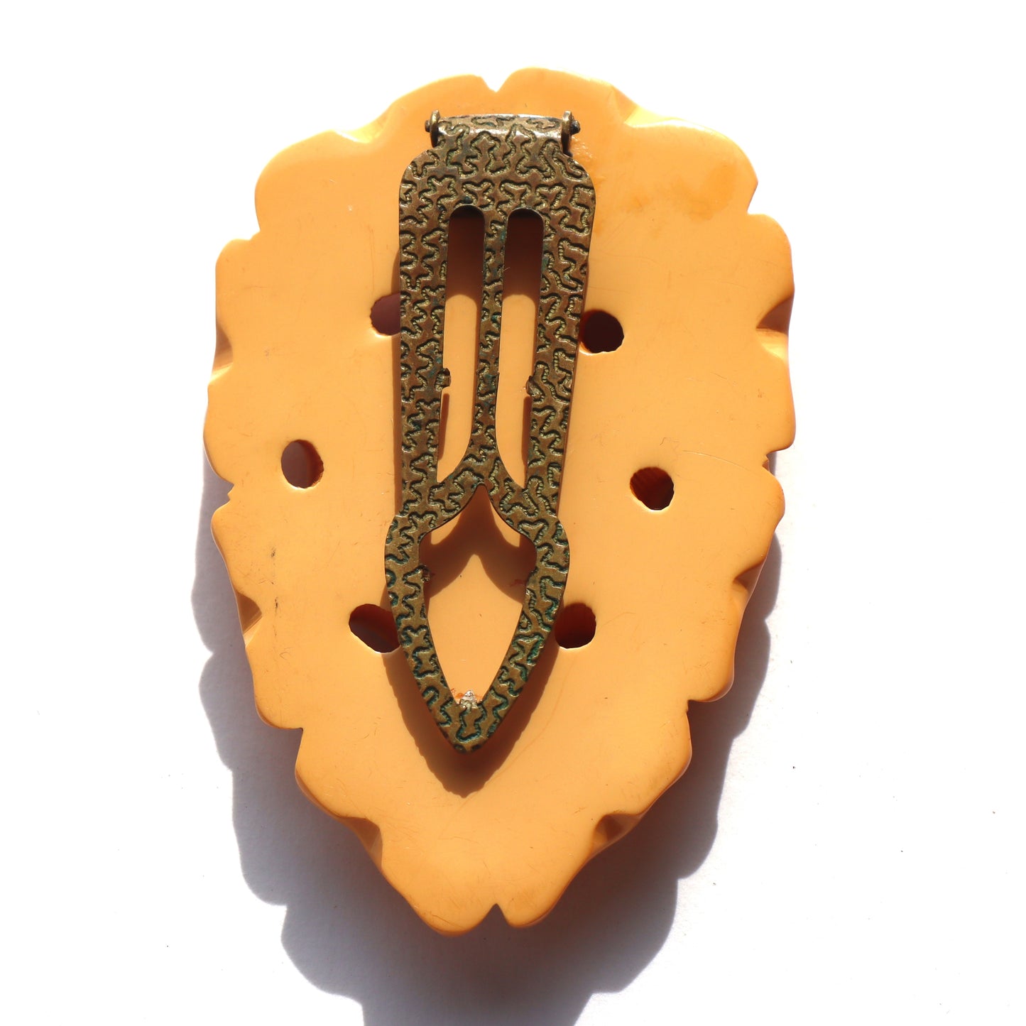 Art Deco Carved Floral Butterscotch Amber Bakelite Large Fur Clip Brooch c1930