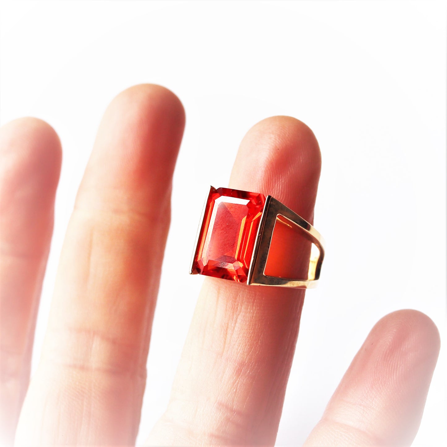 Vintage 10k Gold Orange Lab Sapphire Signed CID Clyde Duneier Cocktail Ring sz7