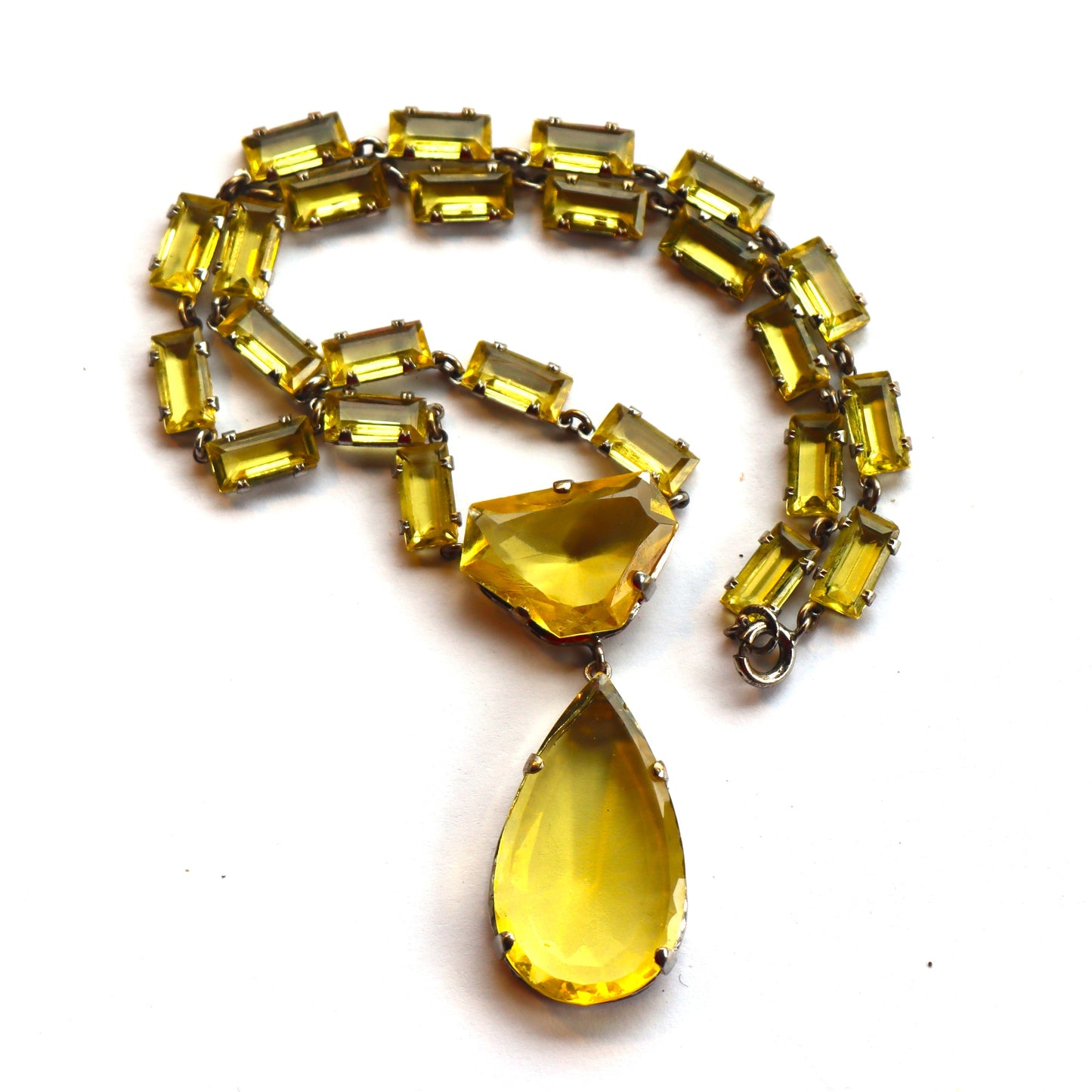 Art Deco Czechoslovakian Rhodium Plate Uranium Vaseline Glass Necklace c1930
