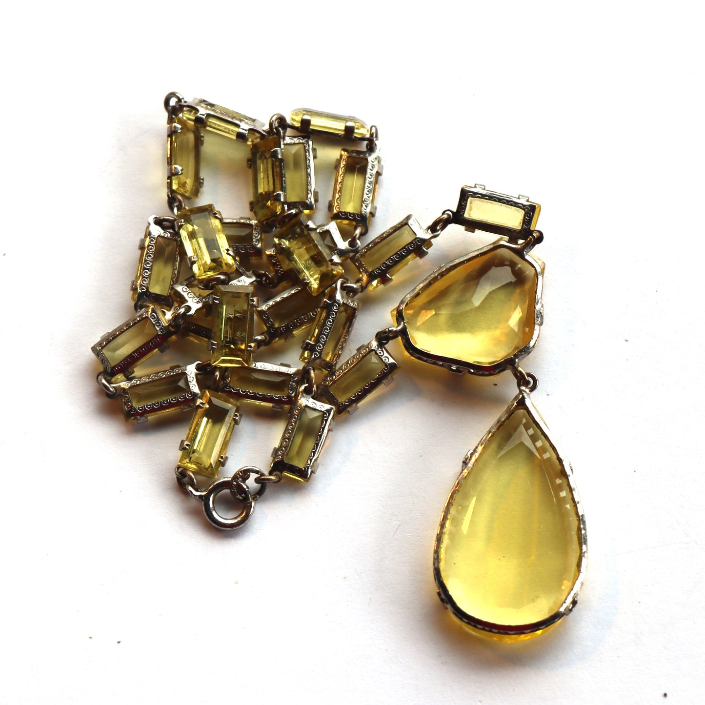Art Deco Czechoslovakian Rhodium Plate Uranium Vaseline Glass Necklace c1930