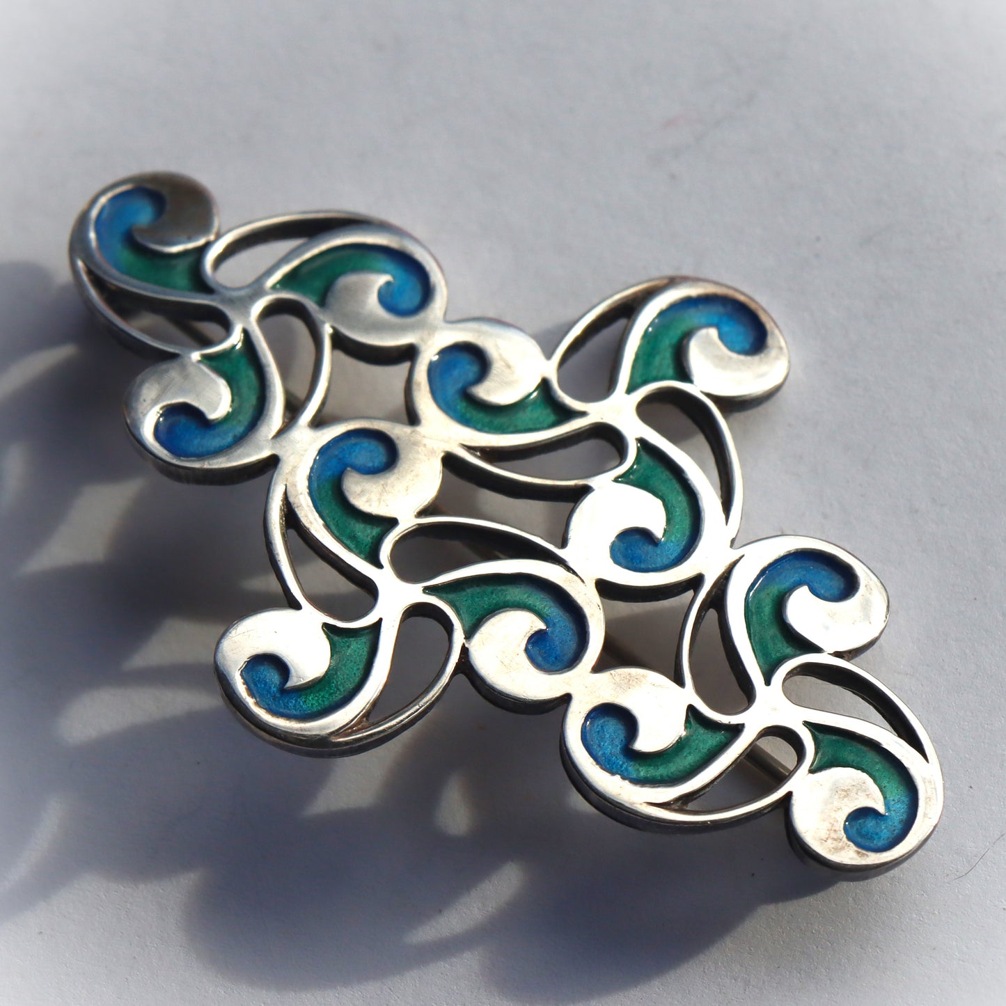 Vintage Ola M Gorie Edinburgh Scotland Sterling Silver Enamel Brooch c1980