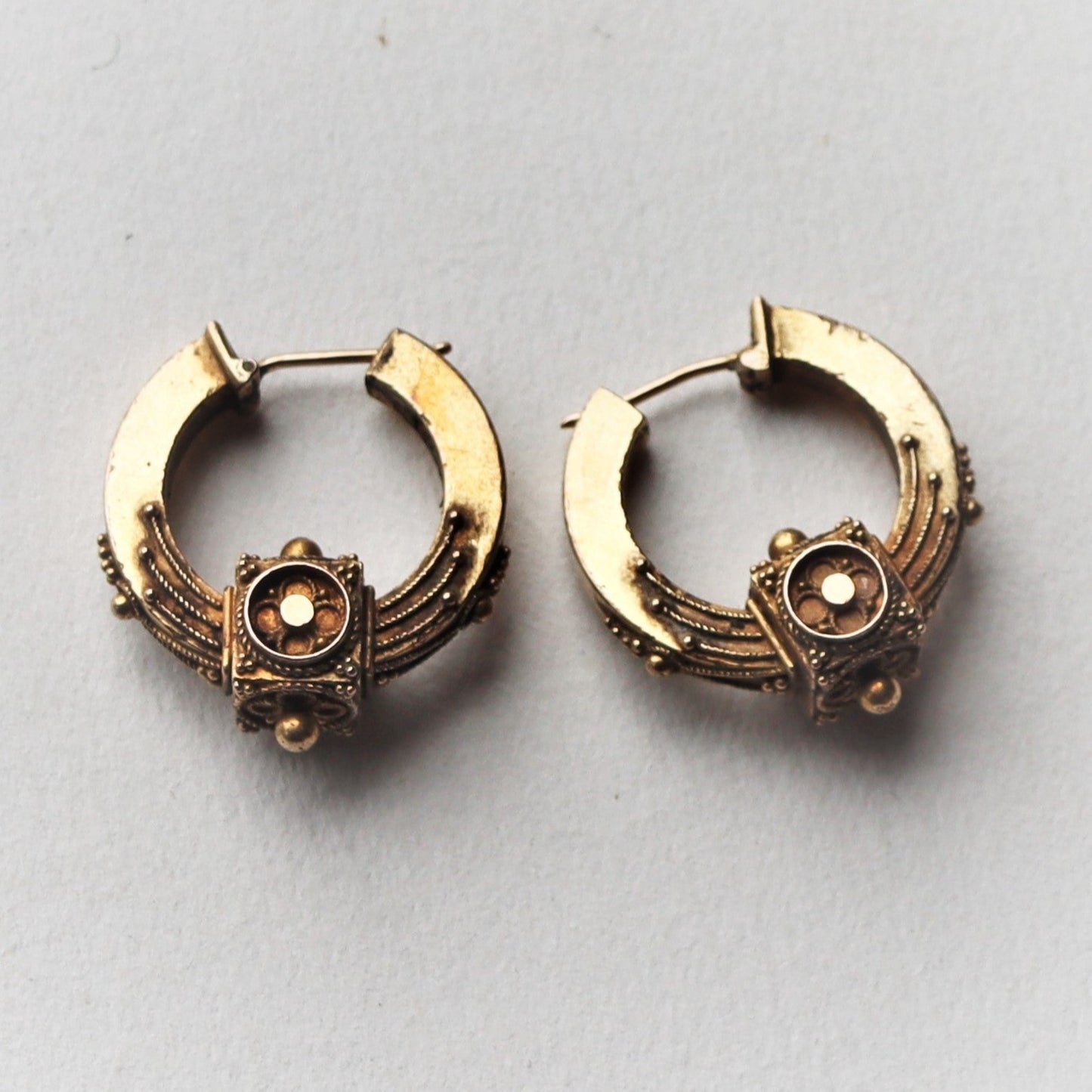 Victorian Etruscan Revival Gold Hoop Pierced Earrings c1880