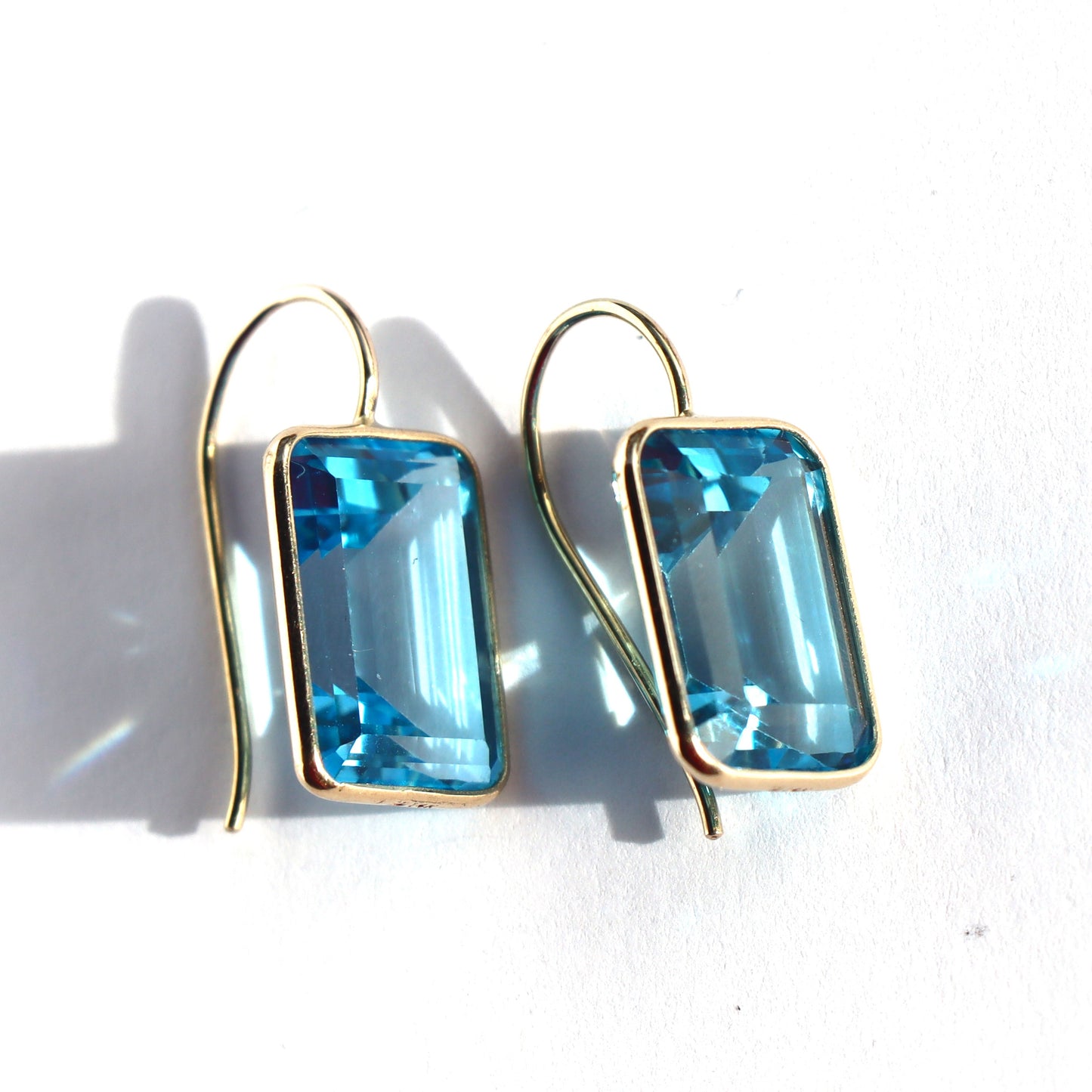 Estate 14k Yellow Gold Emerald Cut 16ct tw Blue Topaz Pierced Earrings