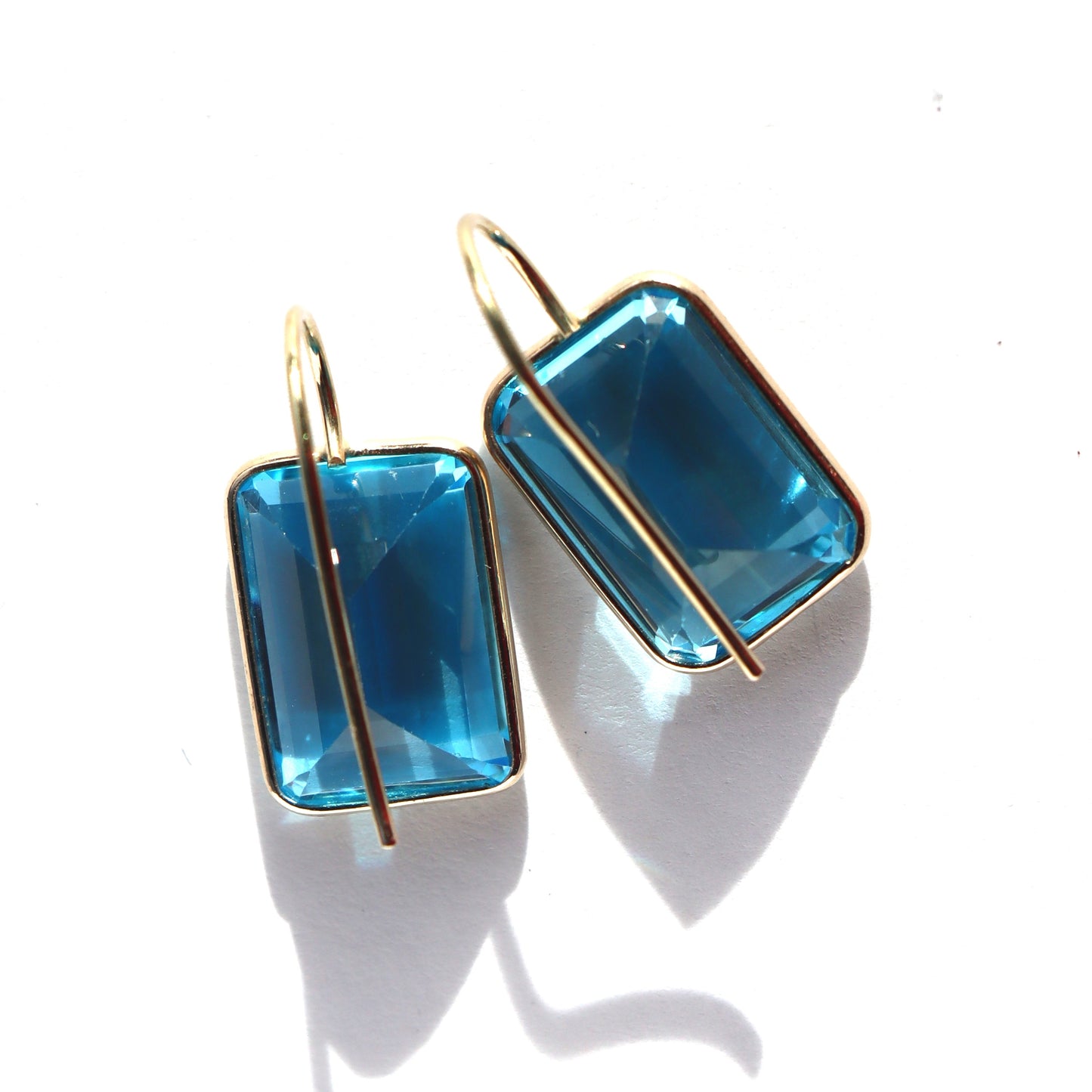 Estate 14k Yellow Gold Emerald Cut 16ct tw Blue Topaz Pierced Earrings