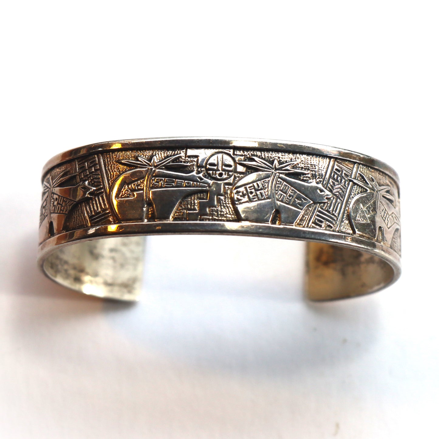 Vintage Signed Roderick Tenorio Navajo Sterling Silver Bear Fetish Motif Storyteller Cuff Bracelet