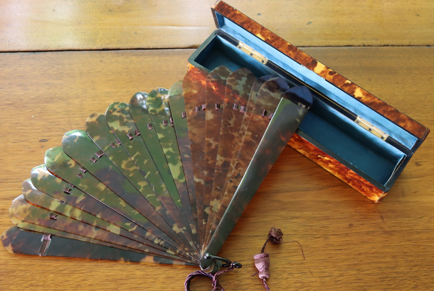 Antique Tortoise Shell Fan in Original Fitted Case c1900