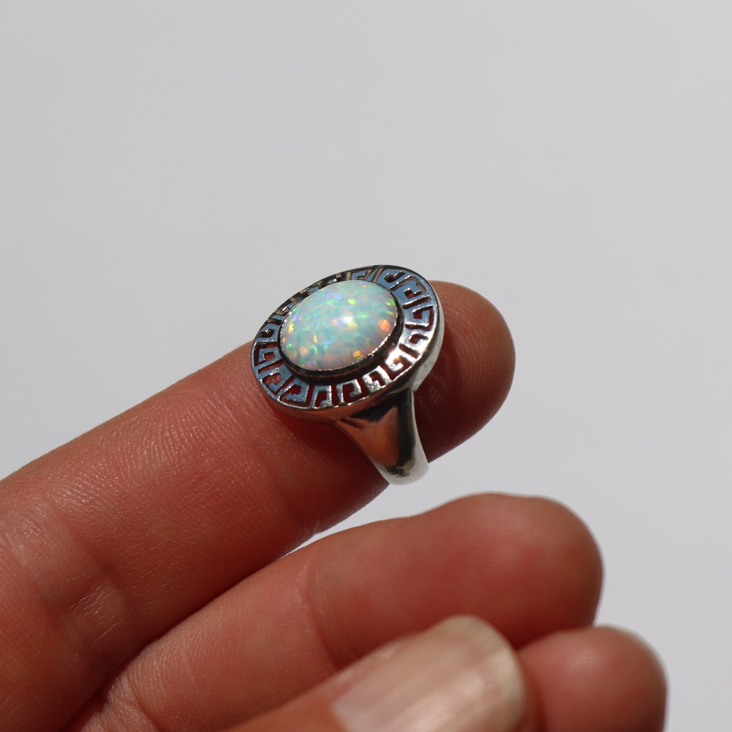 Vintage 14k White Gold 2ct White Cabochon Opal Pinky Signet Ring sz6