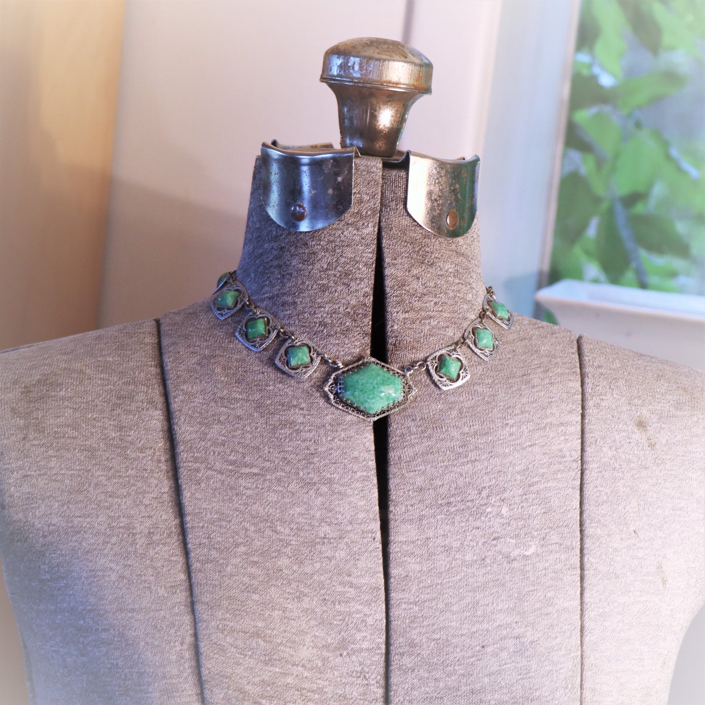 Art Deco Czechoslovakian Turquoise Peking Glass Rhodium Plate Collar Necklace c1930