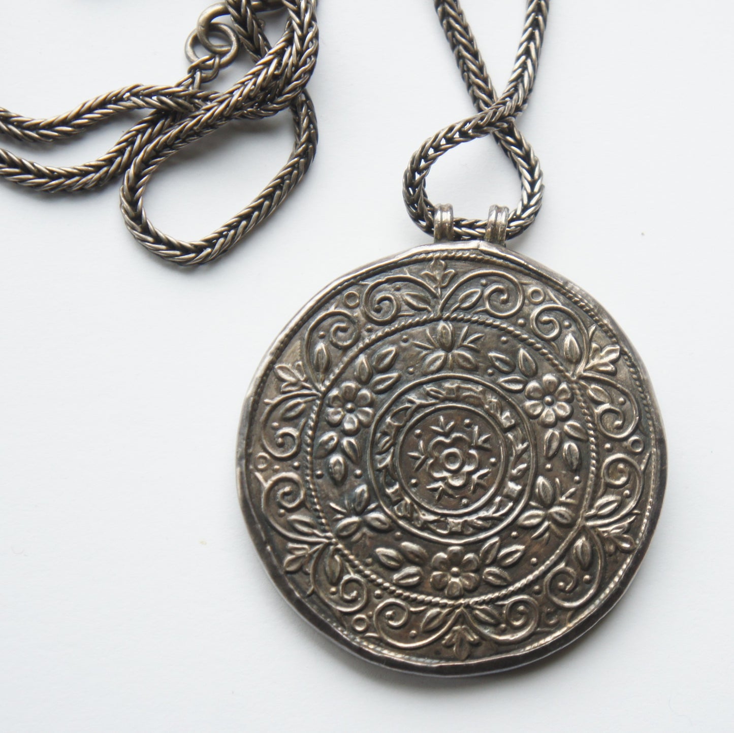Antique India Ganesha Repousse Silver Hand Painted Amulet Pendant Necklace Medallion