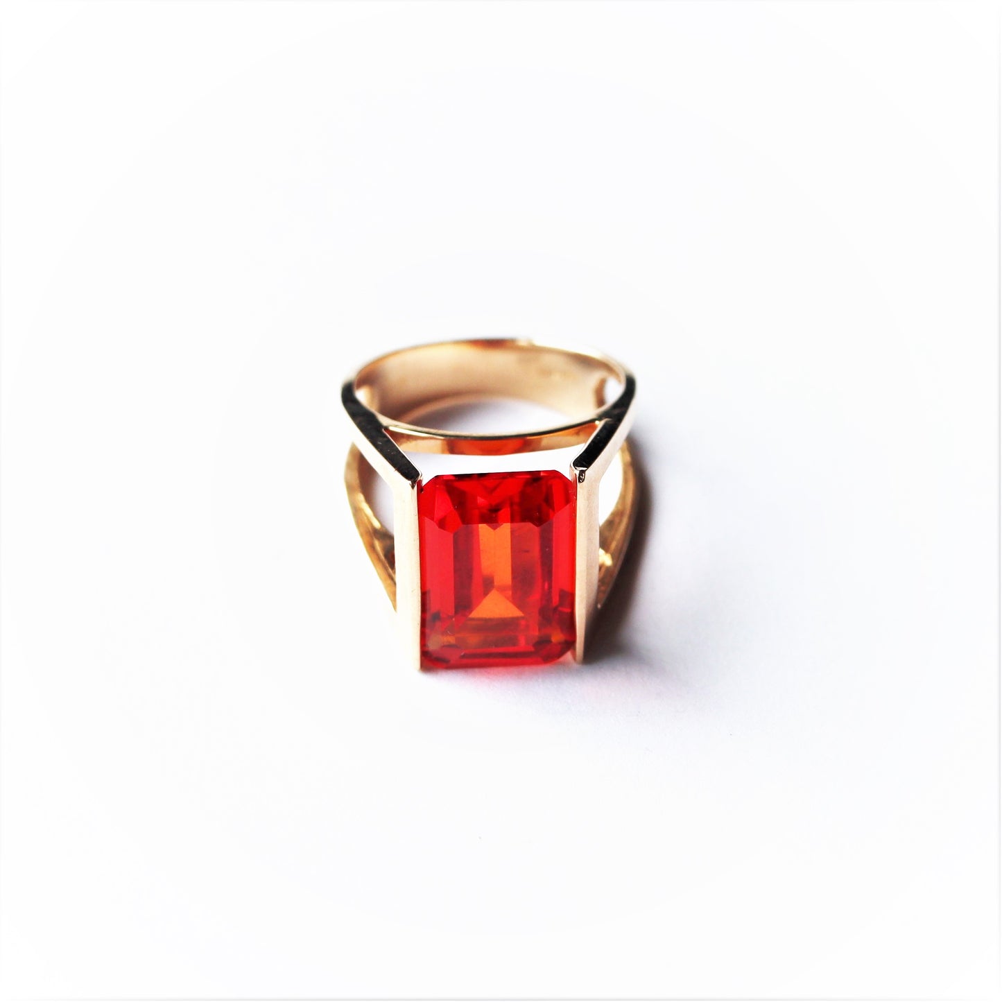 Vintage 10k Gold Orange Lab Sapphire Signed CID Clyde Duneier Cocktail Ring sz7
