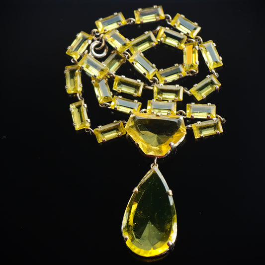 Art Deco Czechoslovakian Rhodium Plate Uranium Vaseline Glass Necklace c1930