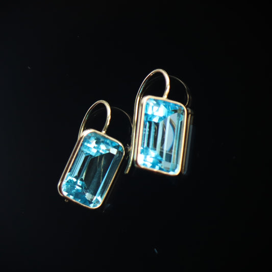 Estate 14k Yellow Gold Emerald Cut 16ct tw Blue Topaz Pierced Earrings