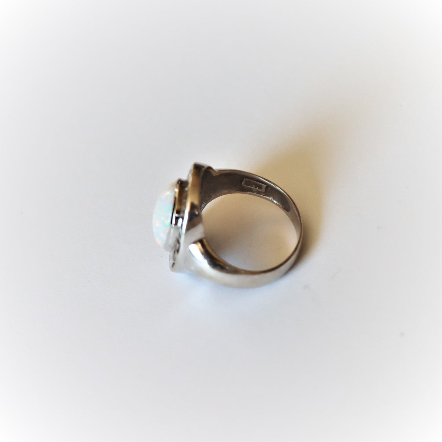 Vintage 14k White Gold 2ct White Cabochon Opal Pinky Signet Ring sz6
